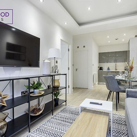 1 Bed 1 Bath Town Center Apartments For Corporates & Contractors, Wifi, Netflix And Parking On Selected Units By Redwood Stays Aldershot Luaran gambar